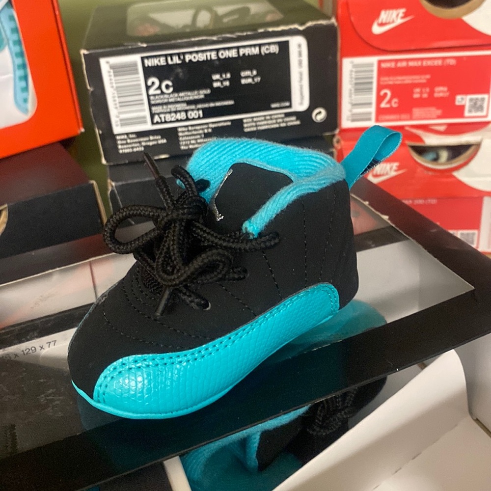 Jordan 12 retro gift pack